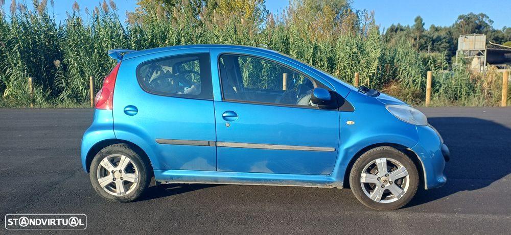 Peugeot 107 1.0 Trendy - 5