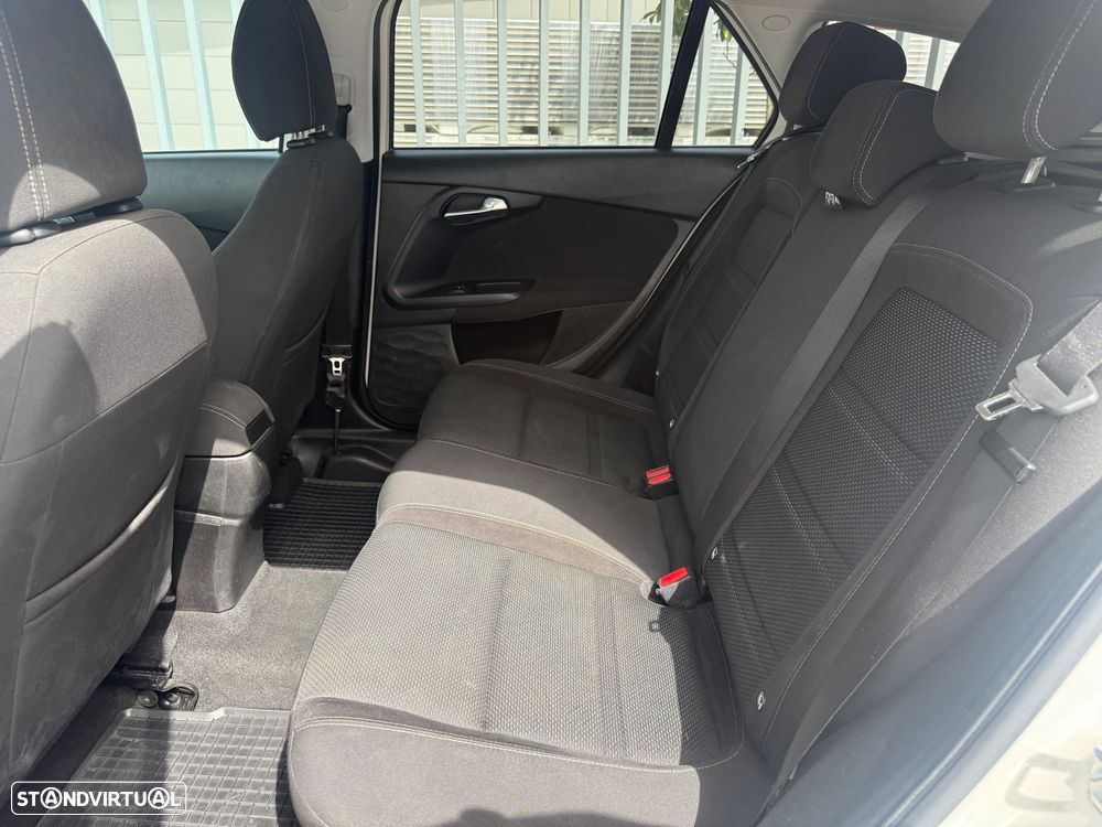 Fiat Tipo Station Wagon 1.3 M-Jet Lounge Tech - 6