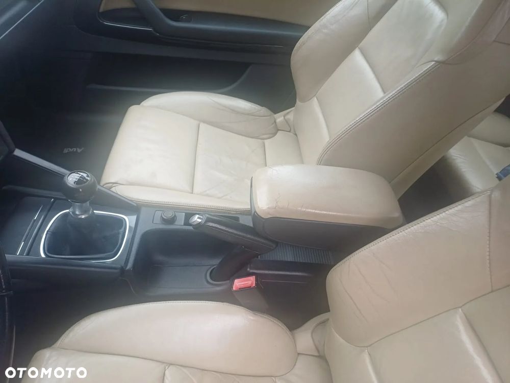 Audi A3 1.6 Attraction - 22
