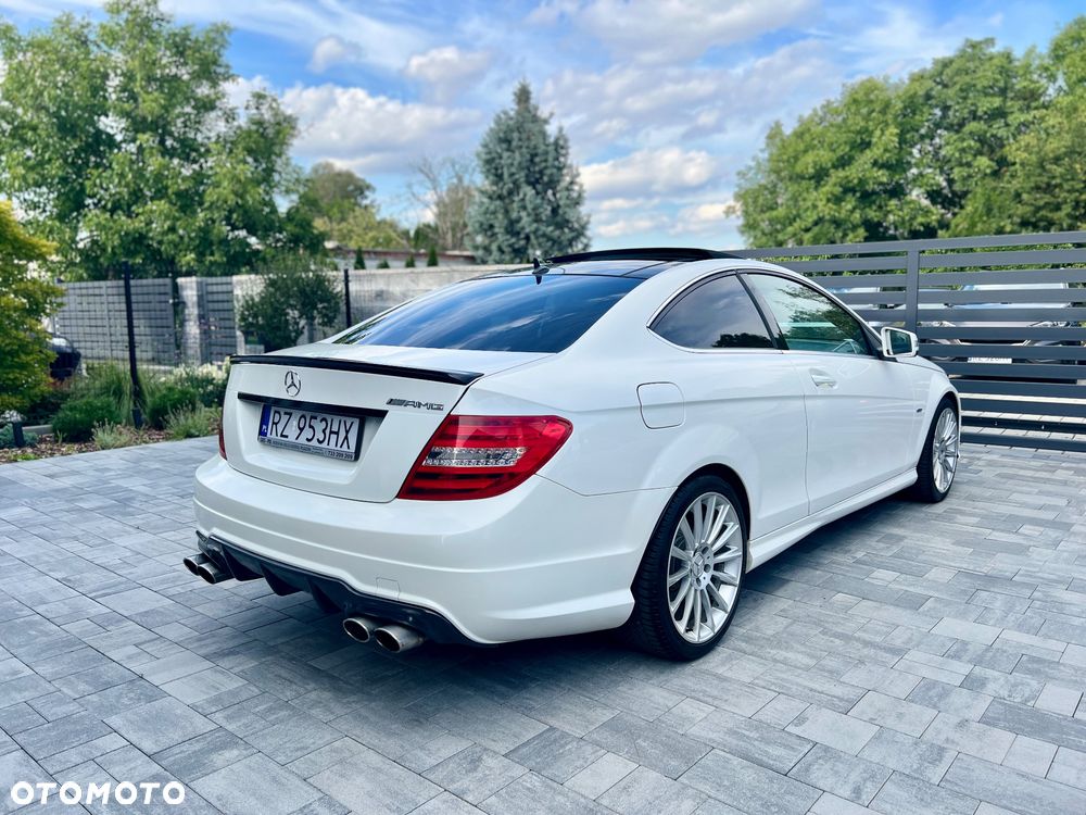 Mercedes-Benz Klasa C 250 7G-TRONIC Edition - 3