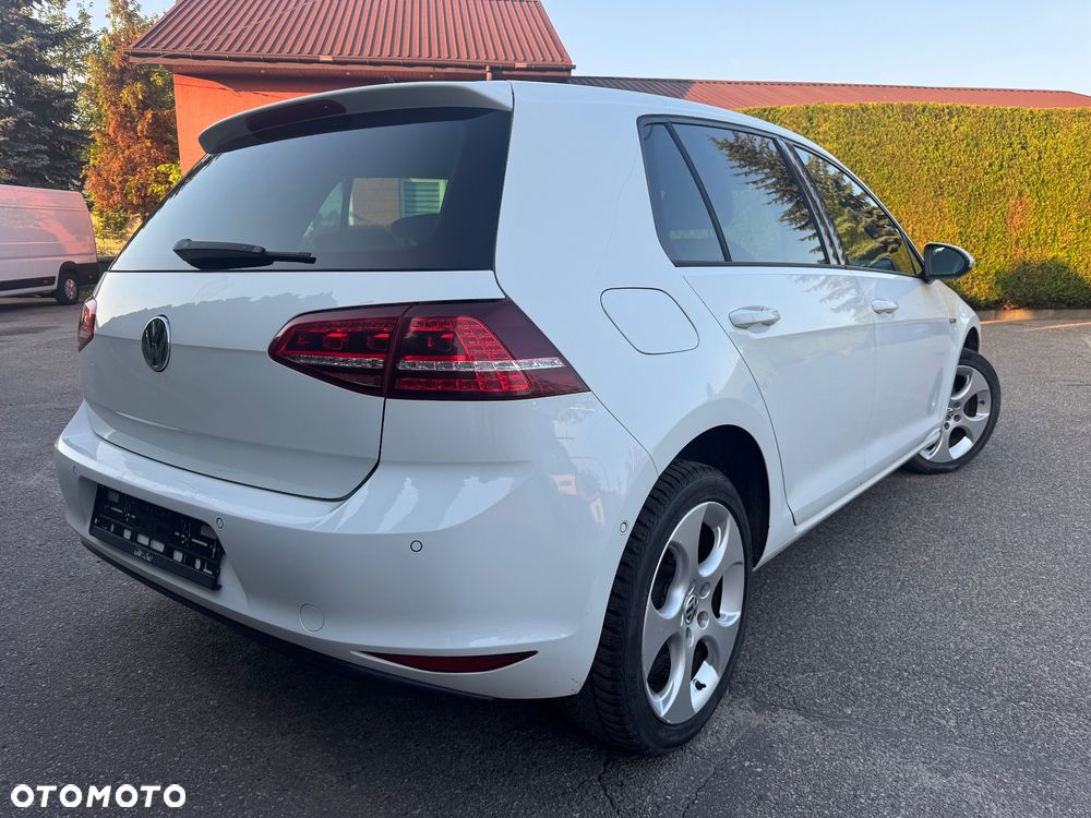 Volkswagen Golf 1.2 TSI BMT Trendline Perfectline - 4