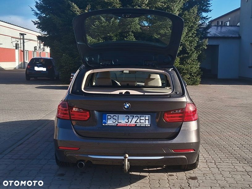 BMW Seria 3 320d xDrive Modern Line - 7