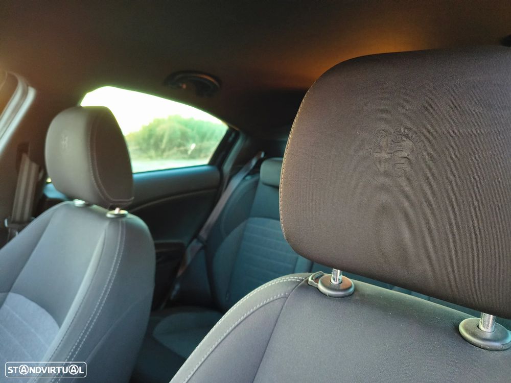 Alfa Romeo Giulietta 1.6 JTDM Sport - 22