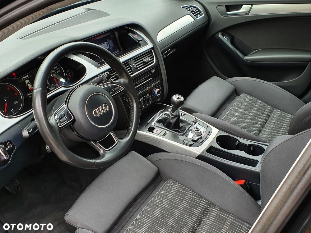 Audi A4 Avant 2.0 TDI DPF S line Sportpaket - 23