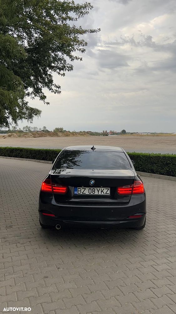 BMW Seria 3 318d - 4