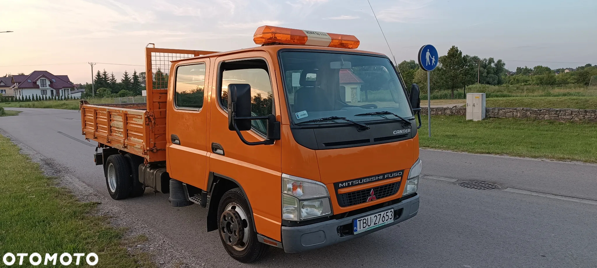 Mitsubishi Canter - 4
