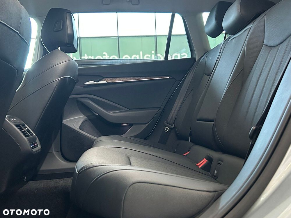 Skoda Superb 2.0 TSI 4x4 L&K DSG - 36