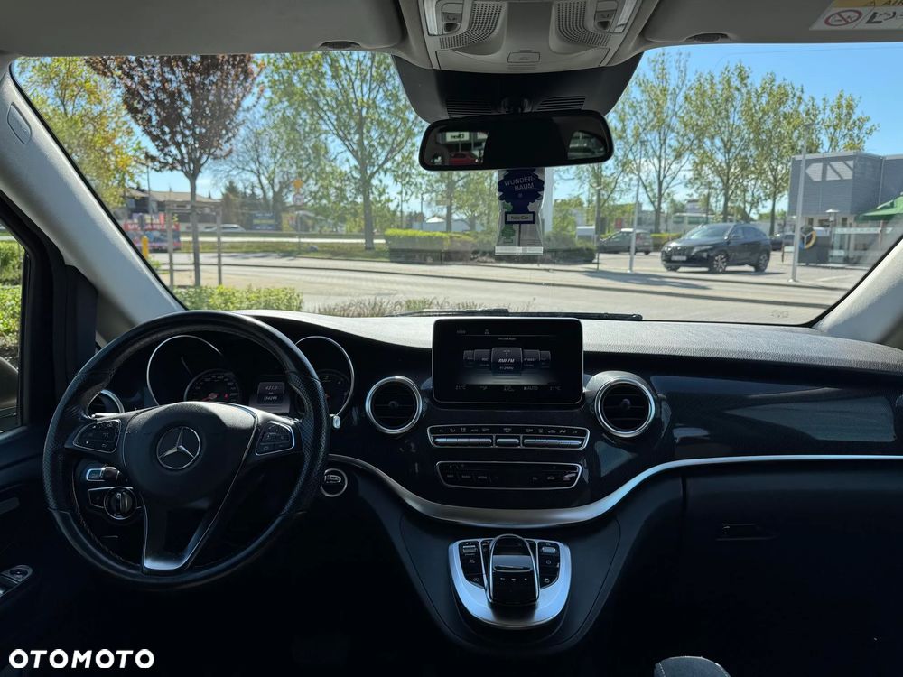 Mercedes-Benz Klasa V 250 d 4-Matic 7G-Tronic - 16