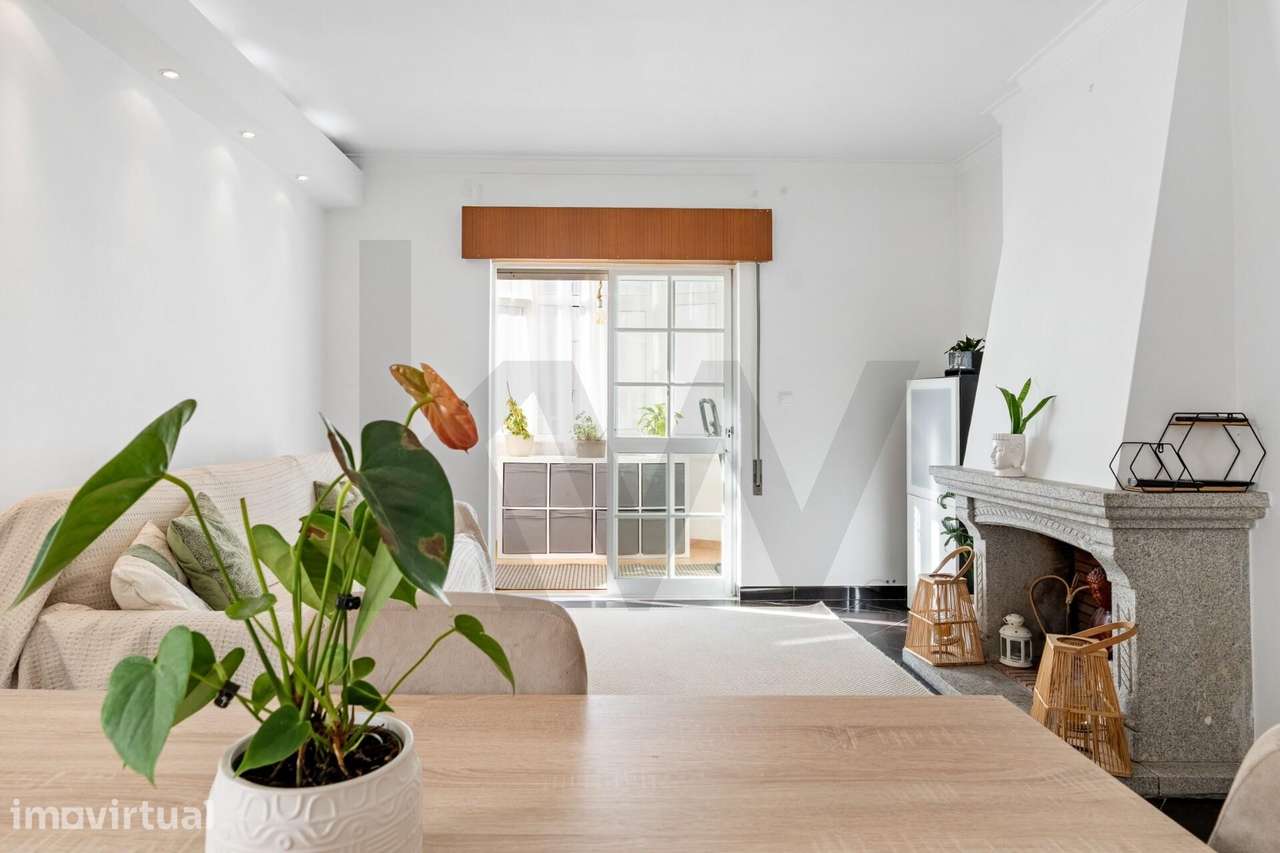 Apartamento T3 com 96 m2, Varanda, Marquise e Lareira na Estrada da Be - Grande imagem: 5/24