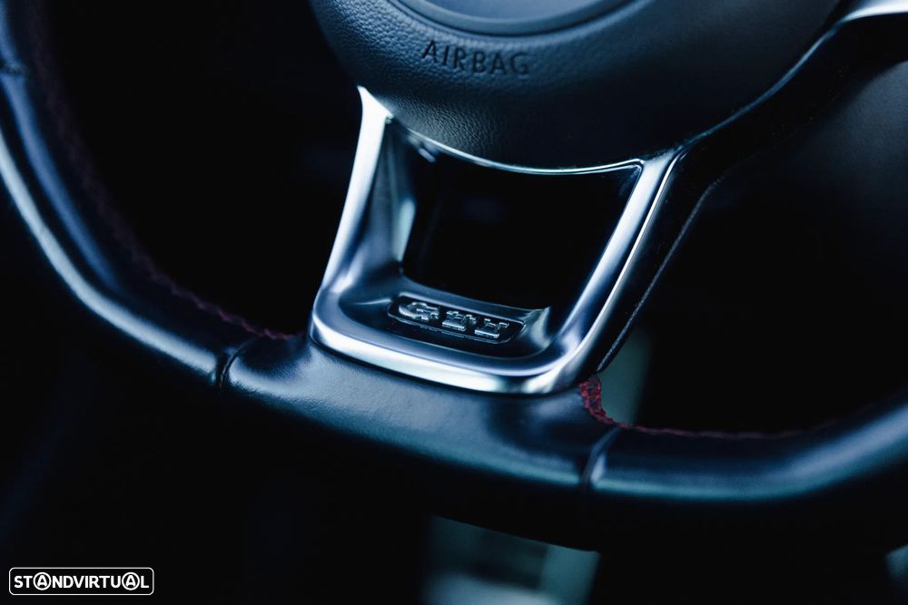 VW Golf GTI Performance BlueMotion - 25