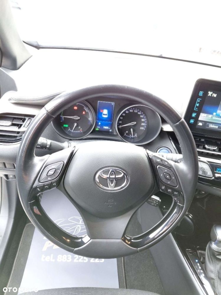 Toyota C-HR - 12