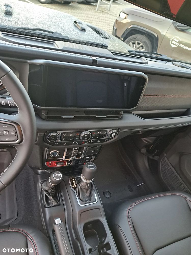 Jeep Wrangler Unlimited GME 2.0 Turbo Rubicon - 25