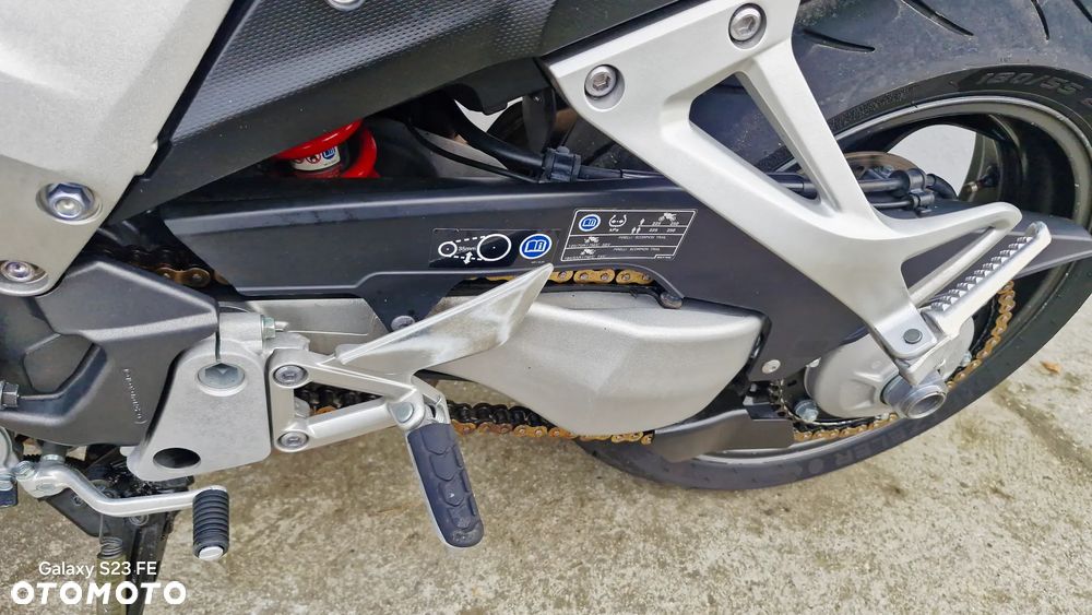 Honda VFR - 19