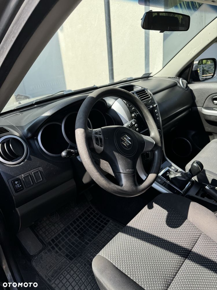 Suzuki Grand Vitara - 3