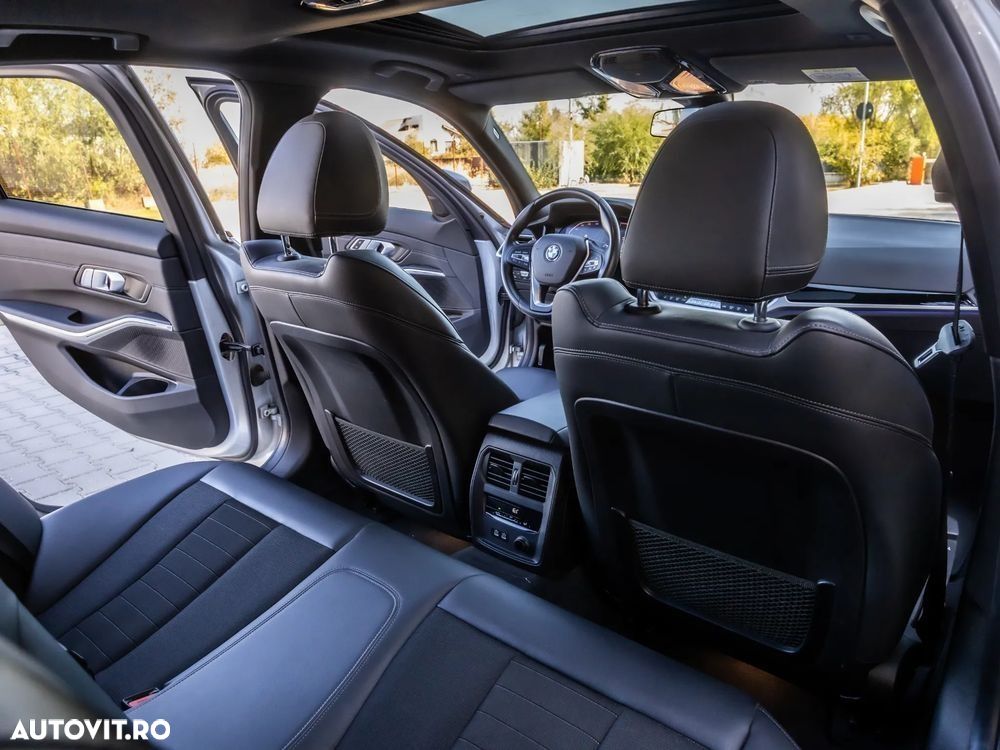 BMW Seria 3 320i Aut. Sport Line - 14