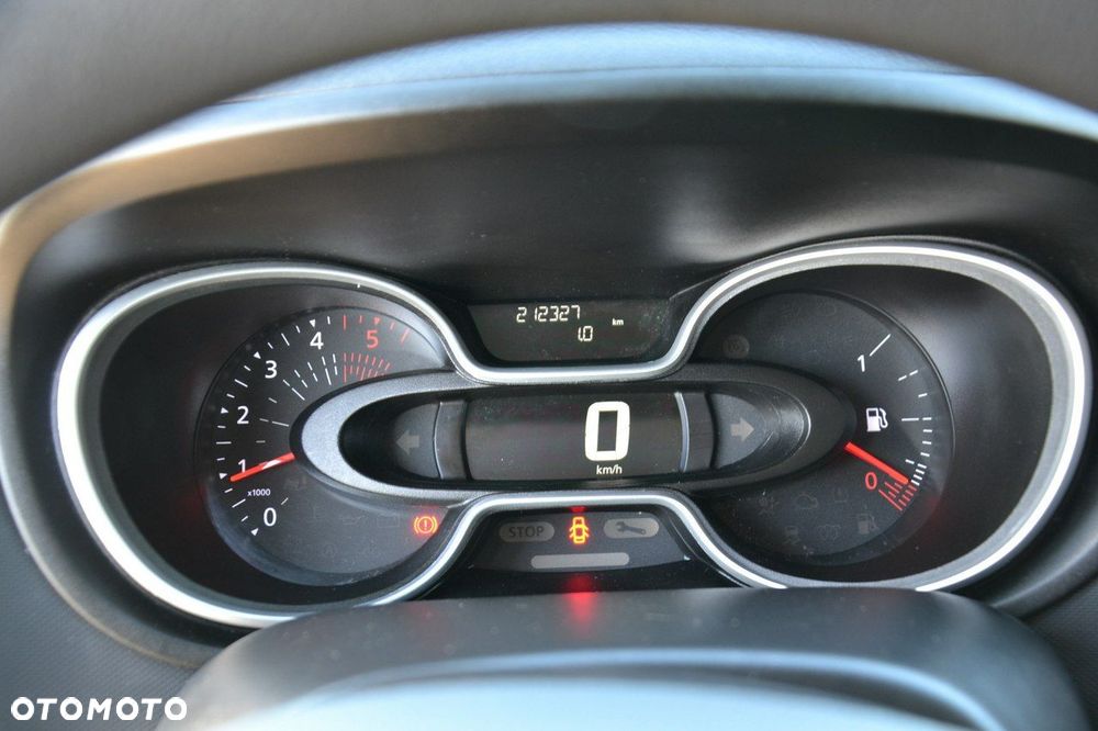 Renault Trafic - 13