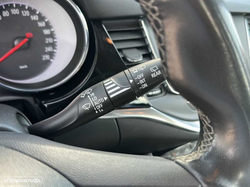 Opel Astra 1.2 T Elegance - 15