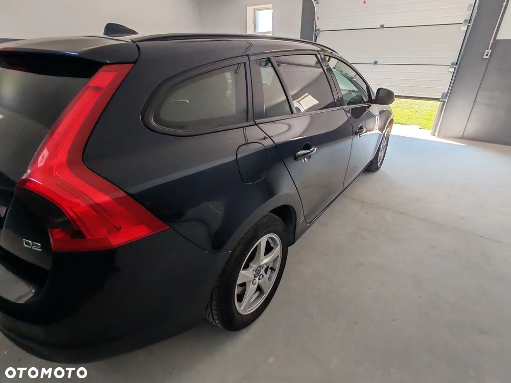 Volvo V60 D2 Drive-E Kinetic - 9