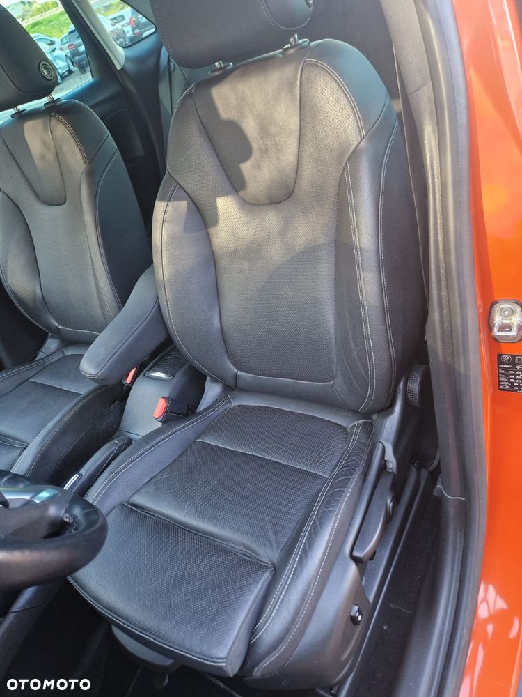 Opel Crossland X - 28