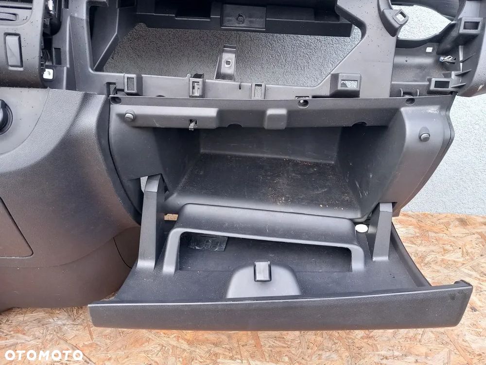Konsola Deska Rozdzielcza Renault Trafic III Talento NV300 Vivaro B 2020r - 12