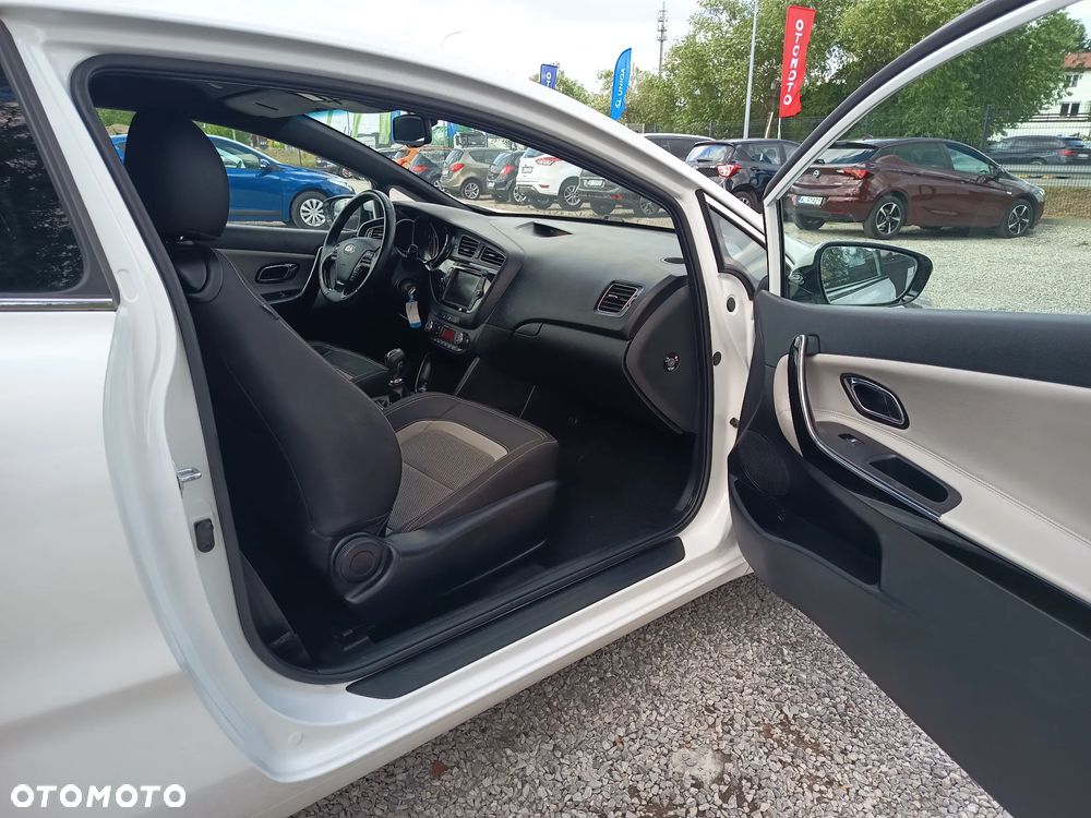 Kia Ceed 1.6 CRDi L - 32