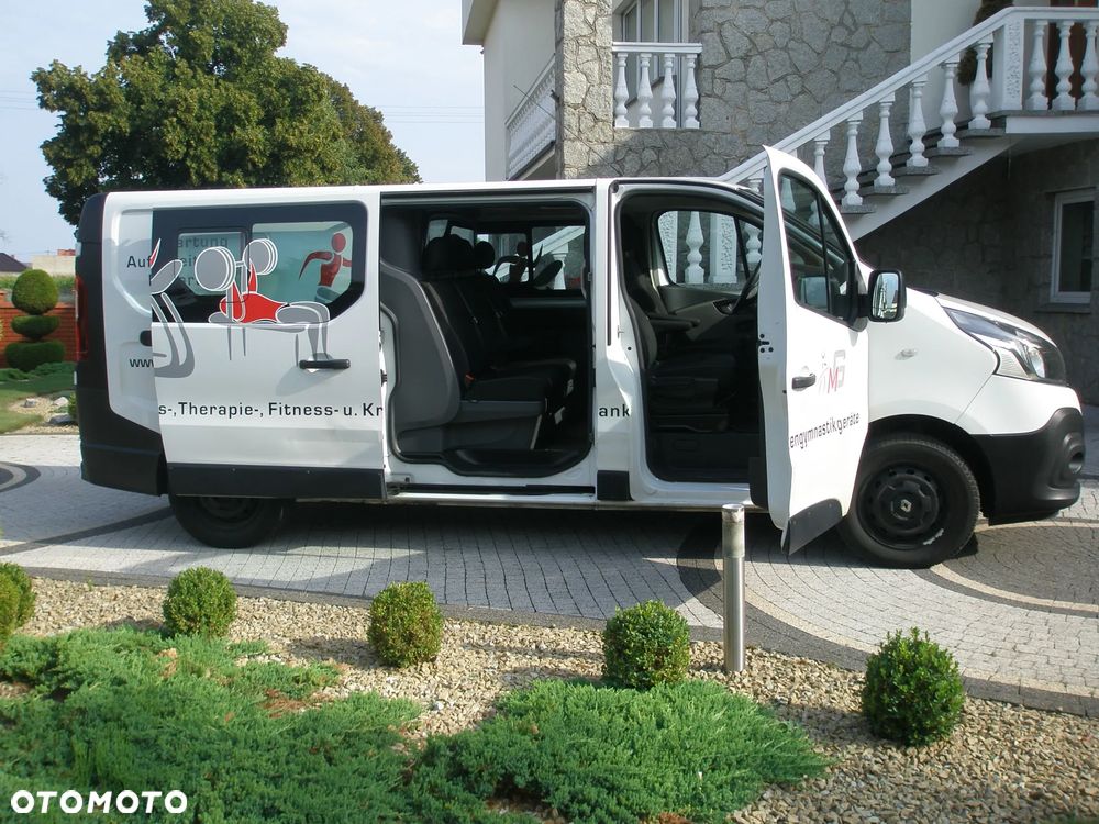 Renault Trafic - 1