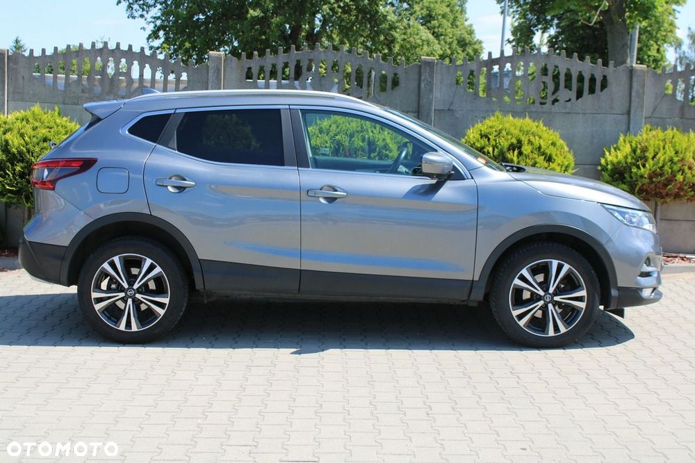 Nissan Qashqai 1.3 DIG-T N-Connecta EU6d - 12