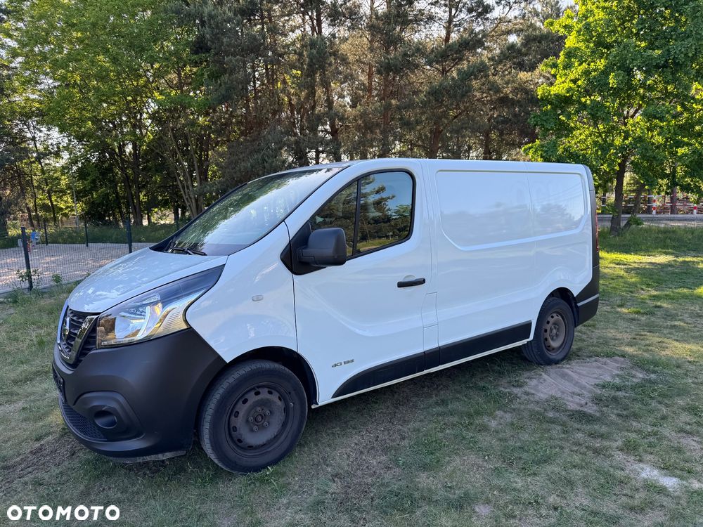 Nissan NV 300 - 1