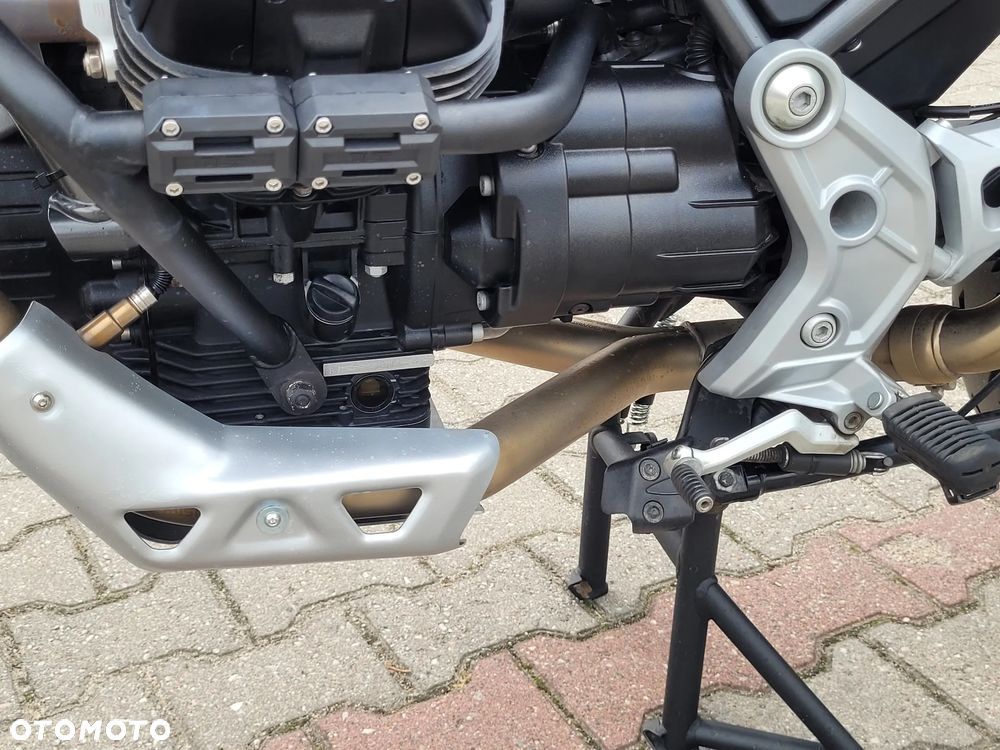 Moto Guzzi V85 - 25