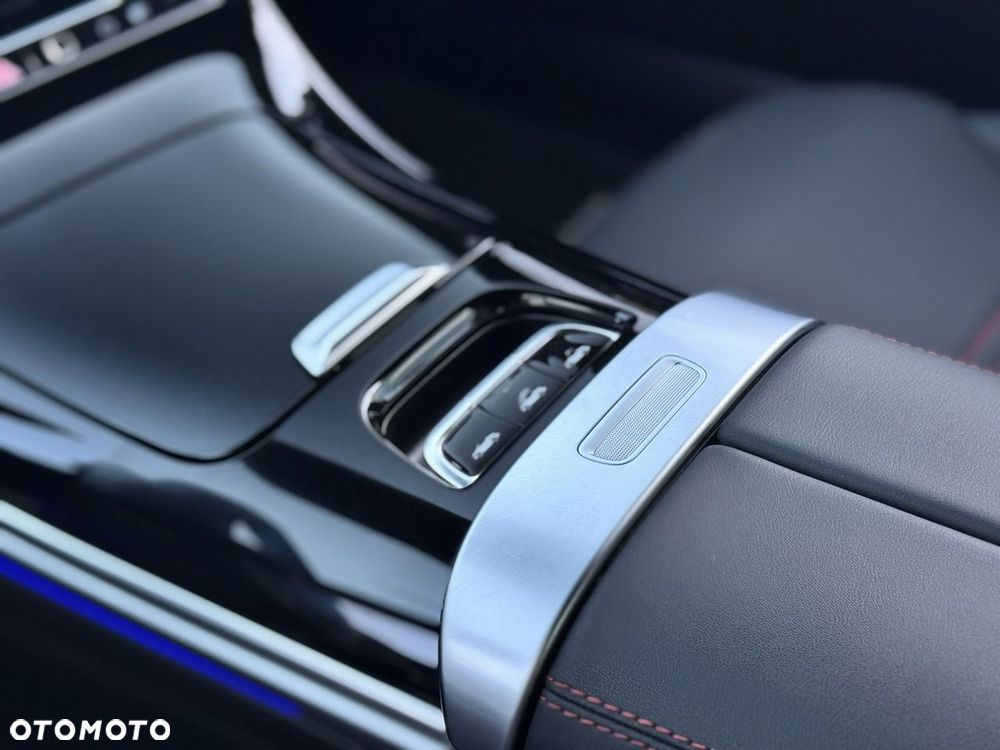 Mercedes-Benz CLE Mercedes-AMG 53 4MATIC+ AMG SPEEDSHIFT TCT 9G - 30