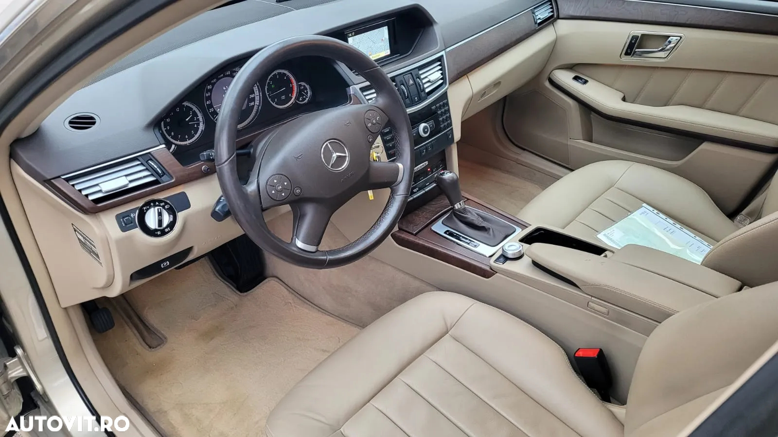 Mercedes-Benz E 220 BlueTEC 9G-TRONIC Avantgarde - 5