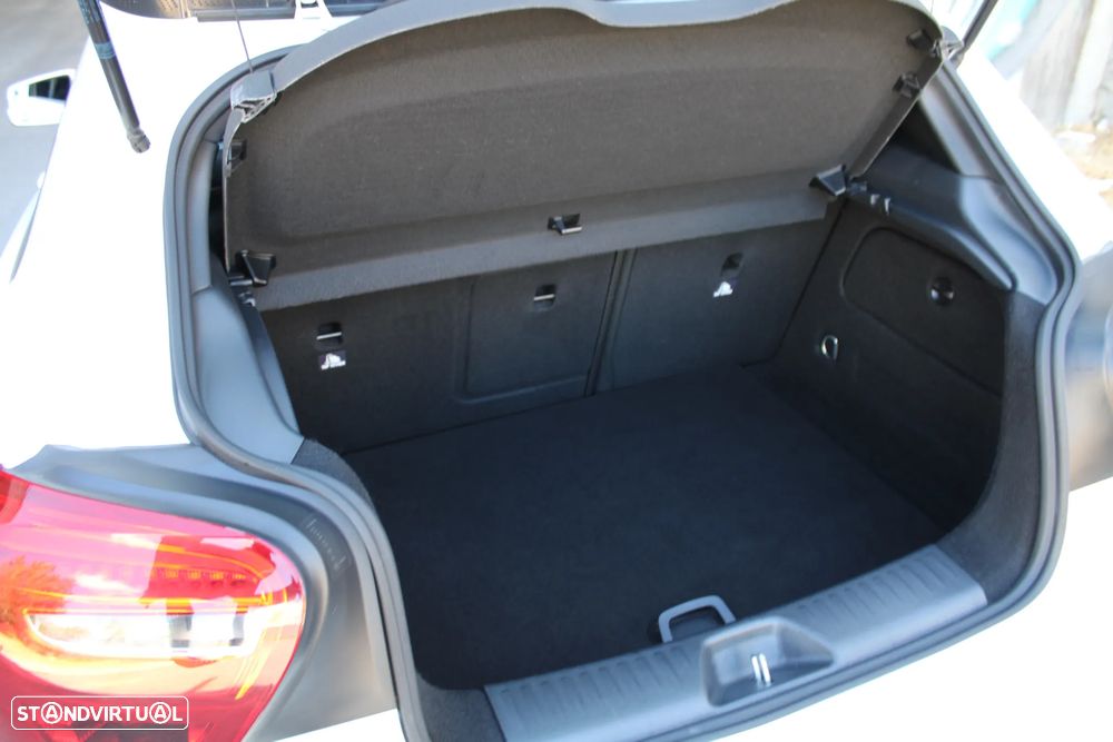 Mercedes-Benz A 180 CDI BE AMG Sport — fotografia 10