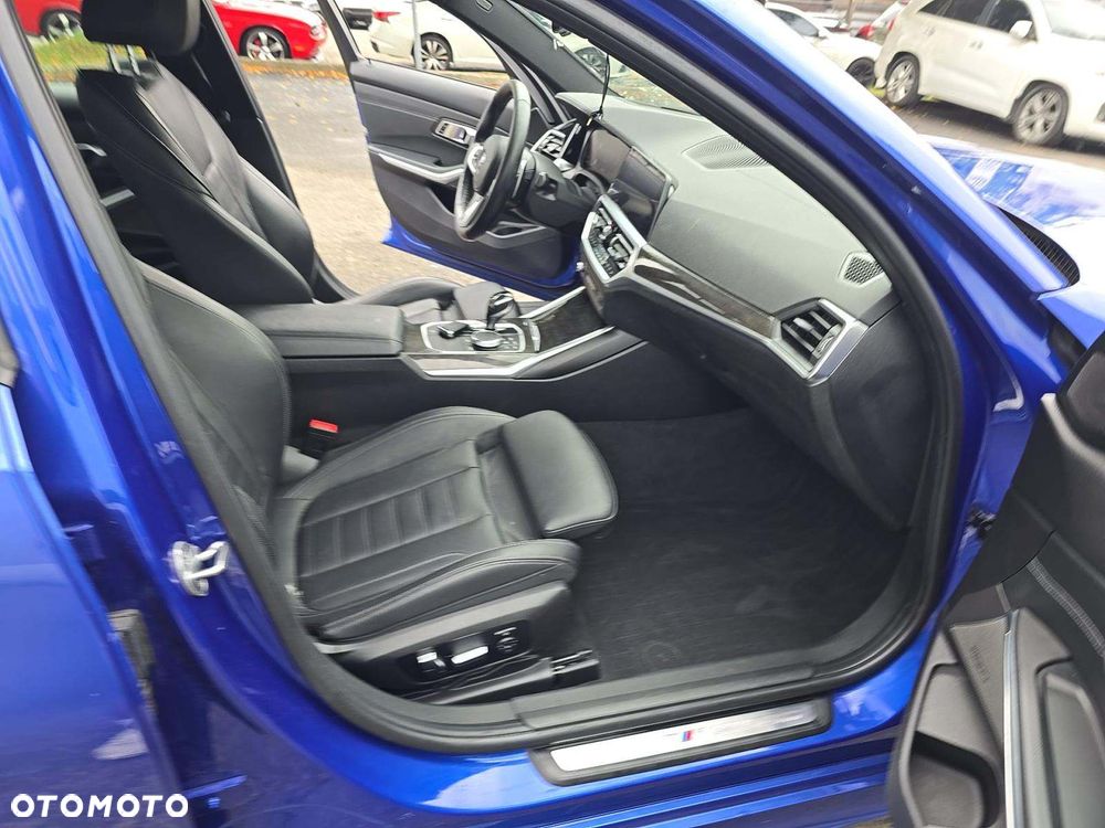 BMW Seria 3 330i xDrive M Sport - 7