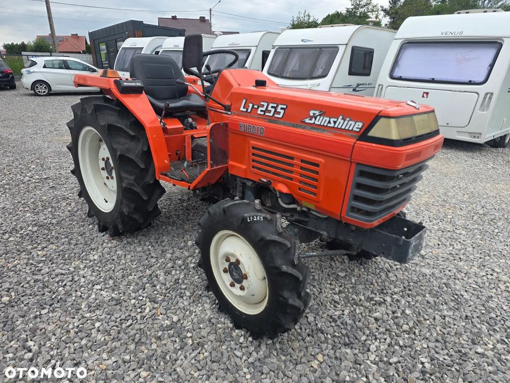 Kubota SUNSHINE L1 255 - 4