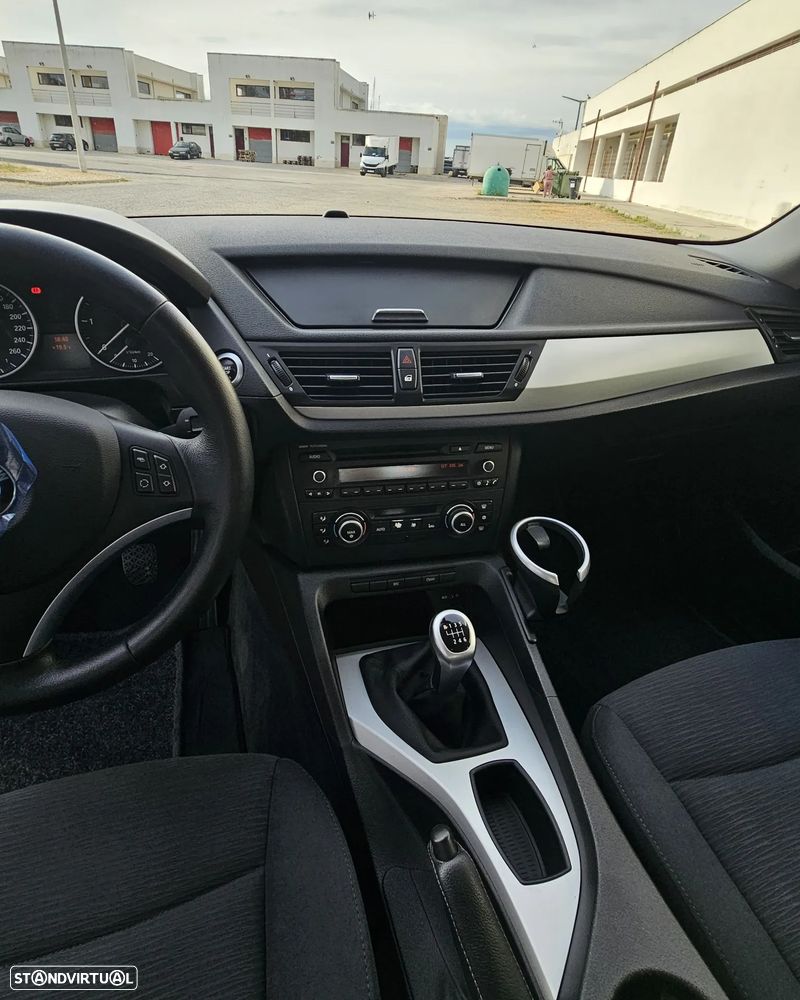 BMW X1 18 d sDrive - 10