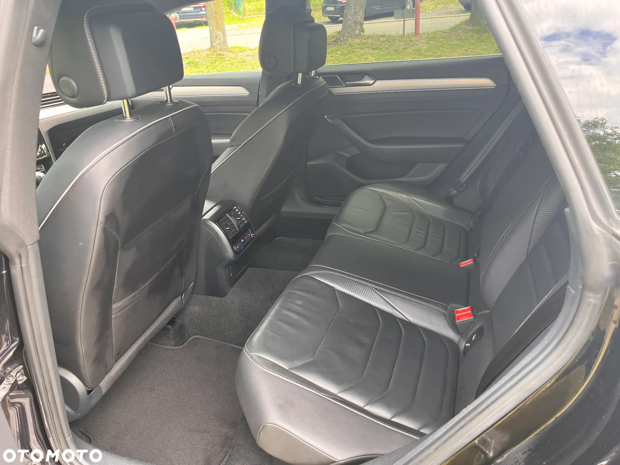 Volkswagen Arteon 2.0 TDI Bi-Turbo SCR 4Mot R-Line Edition DSG - 8