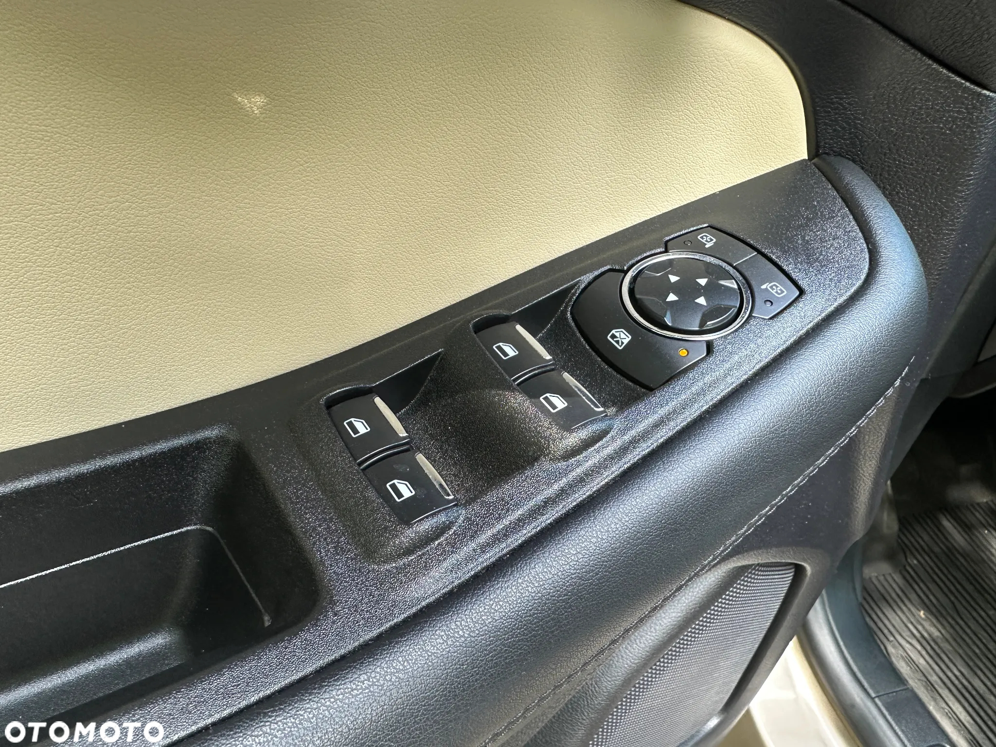 Ford Edge - 10