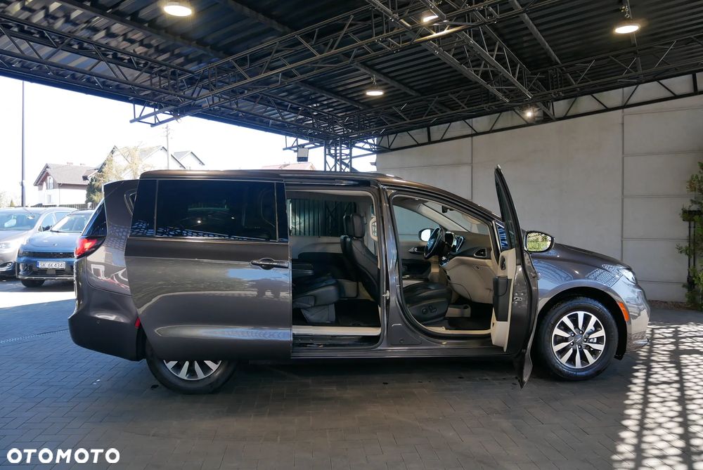 Chrysler Pacifica - 7