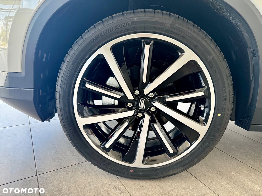 Bestune T77 1.5T Business DCT - 13