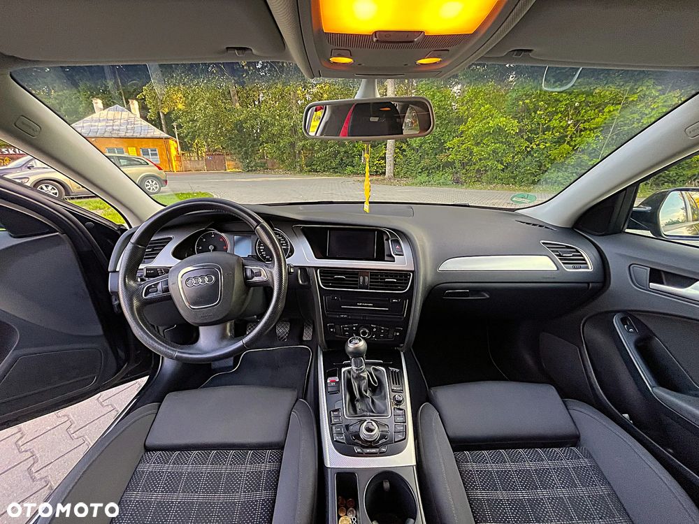 Audi A4 Avant 2.0 TDI DPF S line Sportpaket - 16