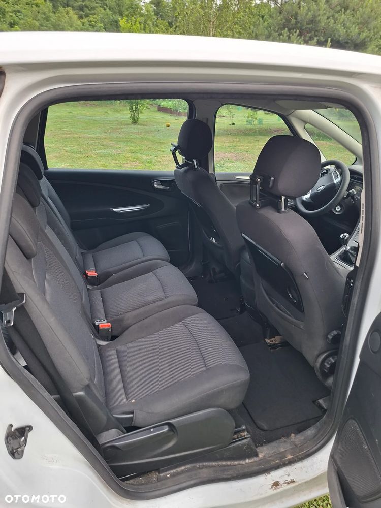 Ford S-Max - 8