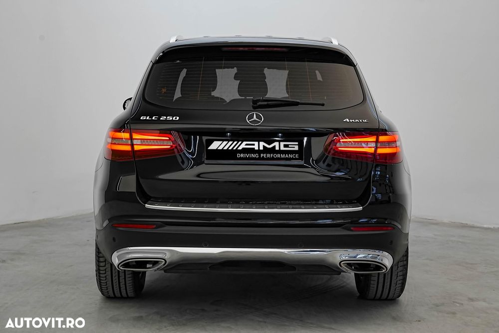 Mercedes-Benz GLC 250 4MATIC - 8