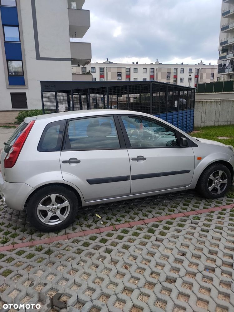 Ford Fiesta - 4