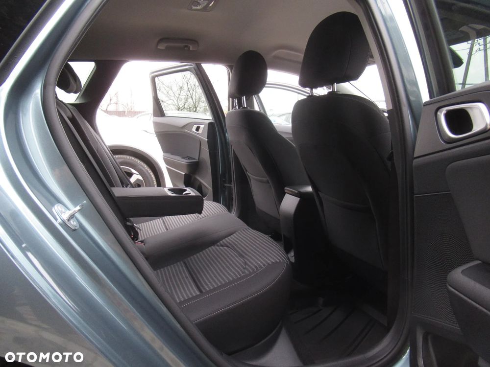 Kia Ceed 1.5 T-GDI M DCT - 8