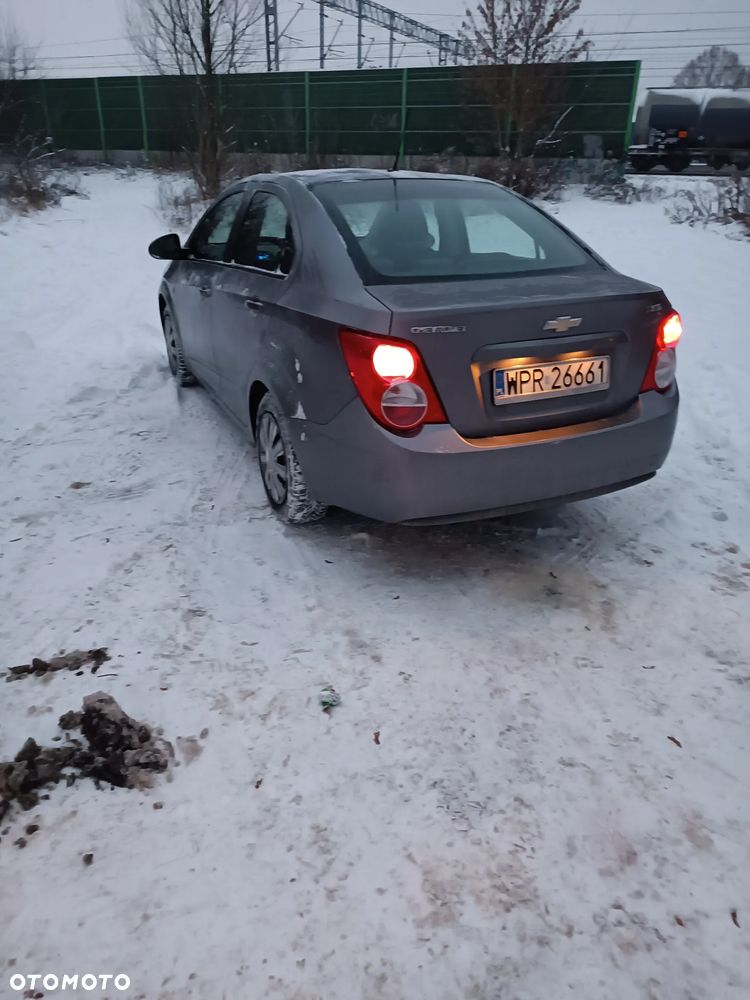 Chevrolet Aveo 1.4 16V LT EU5 - 13