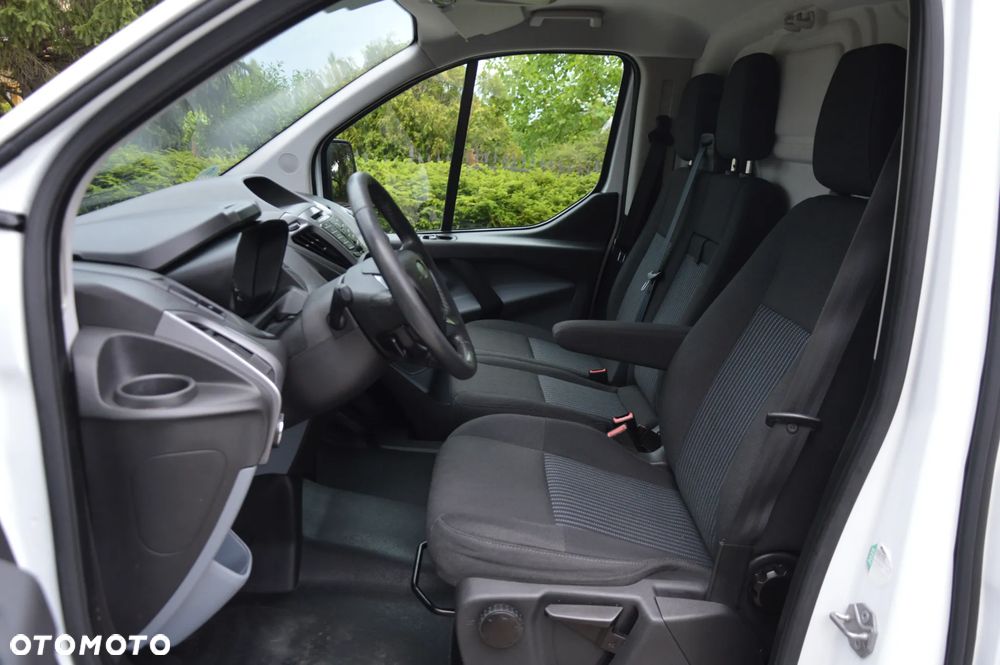 Ford TRANSIT CUSTOM L2H1 - 8