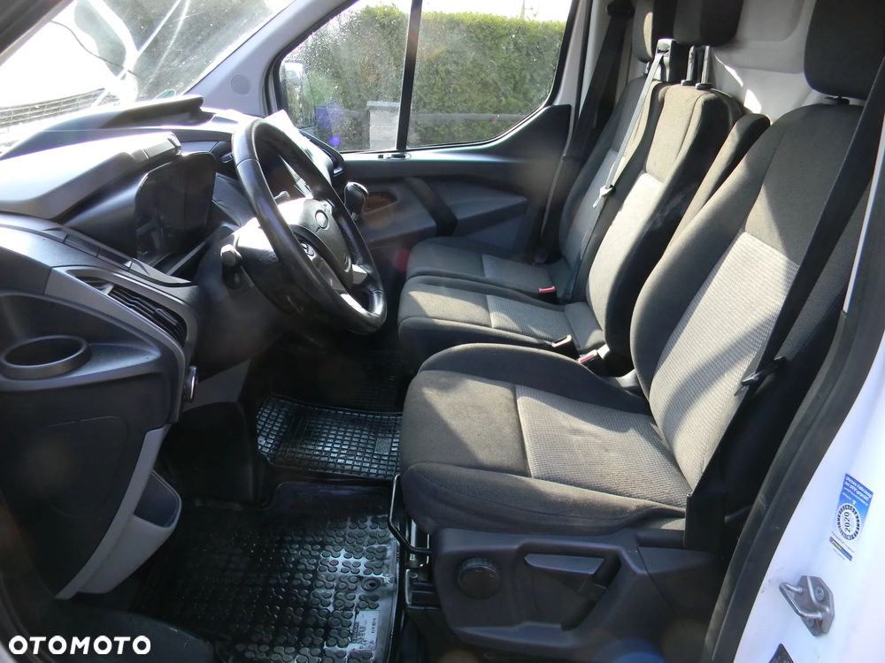 Ford Transit Custom - 36