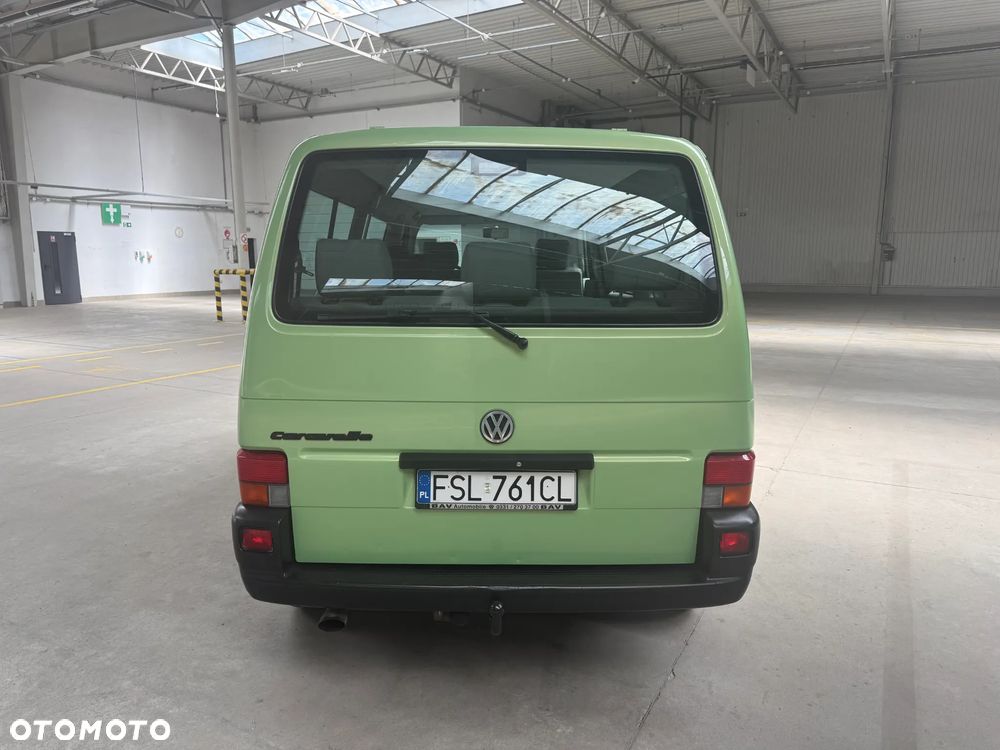 Volkswagen Caravelle - 8