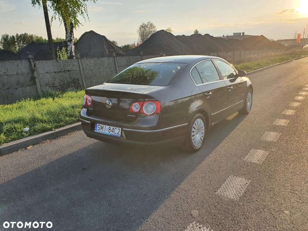 Volkswagen Passat 1.9 TDI Individual - 7