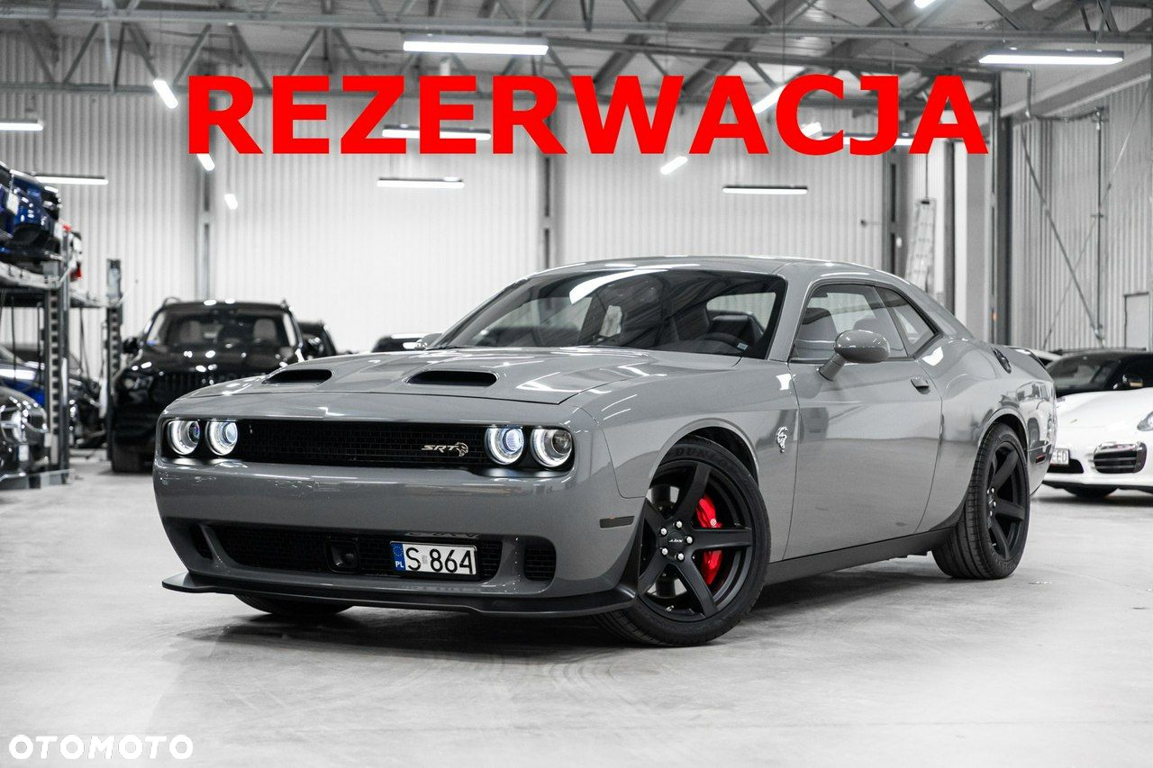 Dodge Challenger - 2